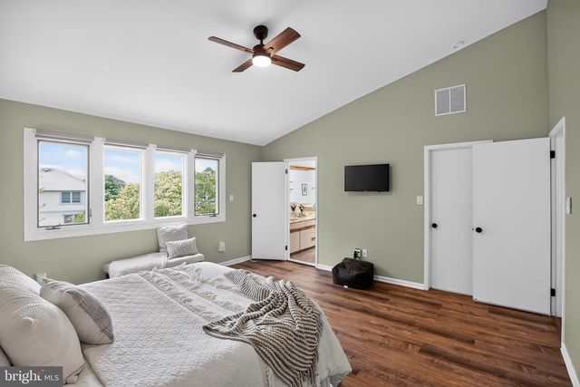 12 THOREAU CT, Cherry Hill, NJ 08003