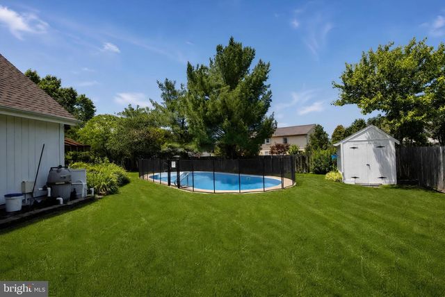 12 THOREAU CT, Cherry Hill, NJ 08003