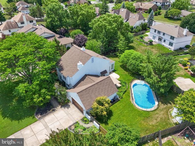 12 THOREAU CT, Cherry Hill, NJ 08003