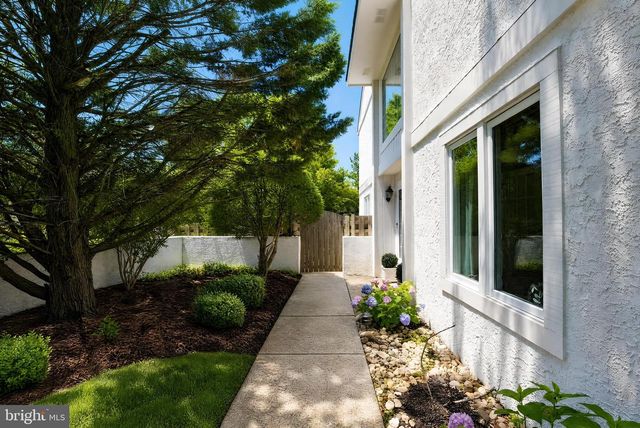 12 THOREAU CT, Cherry Hill, NJ 08003