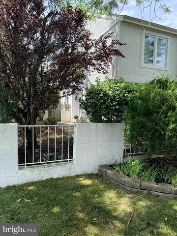 12 THOREAU CT, Cherry Hill, NJ 08003