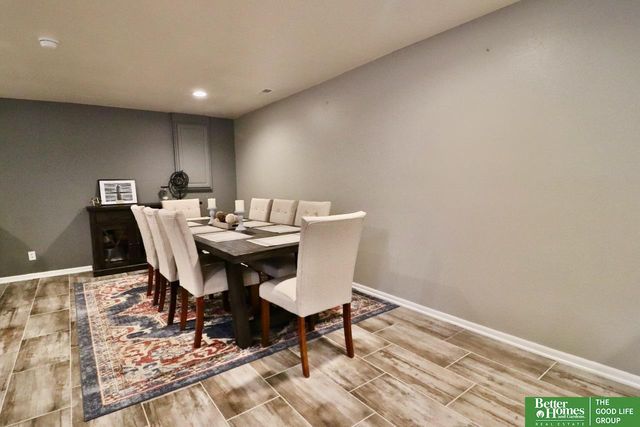 7752 N 107 Street, Omaha, NE 68122