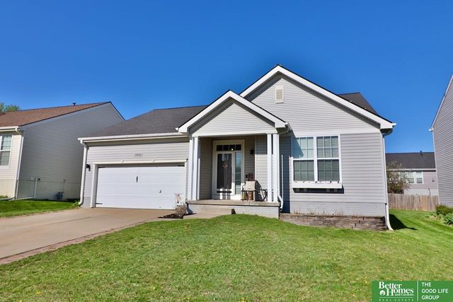 7752 N 107 Street, Omaha, NE 68122