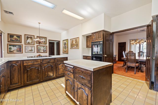 5308 Shoreline Drive, New Iberia, LA 70563