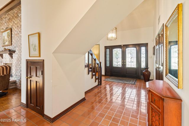 5308 Shoreline Drive, New Iberia, LA 70563