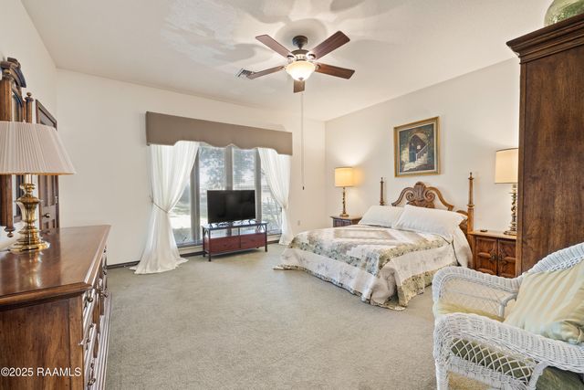 5308 Shoreline Drive, New Iberia, LA 70563