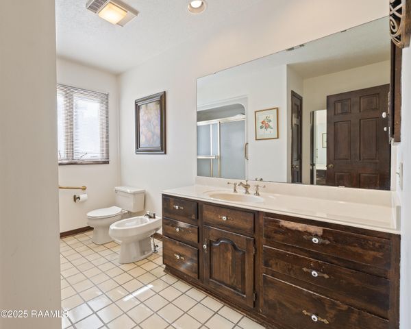 5308 Shoreline Drive, New Iberia, LA 70563