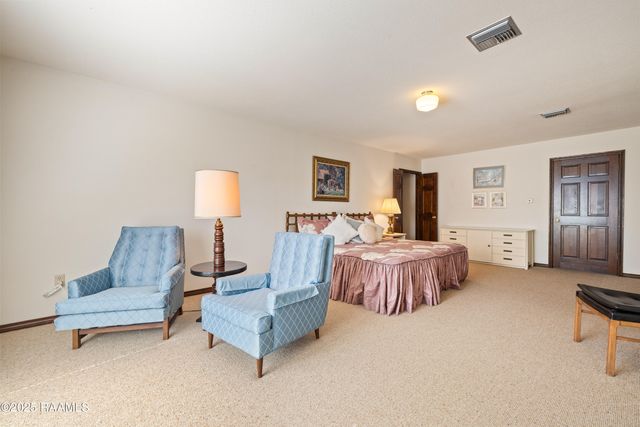 5308 Shoreline Drive, New Iberia, LA 70563