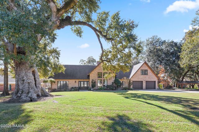 5308 Shoreline Drive, New Iberia, LA 70563