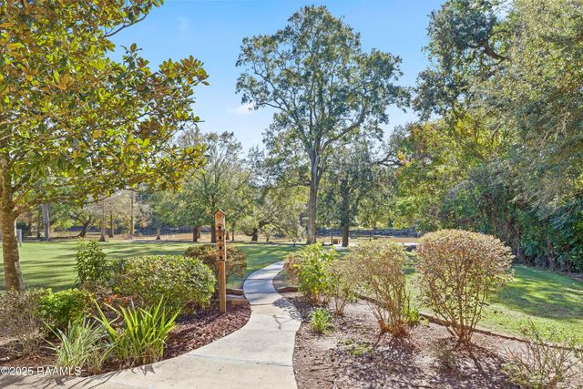 5308 Shoreline Drive, New Iberia, LA 70563