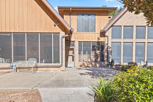 5308 Shoreline Drive, New Iberia, LA 70563