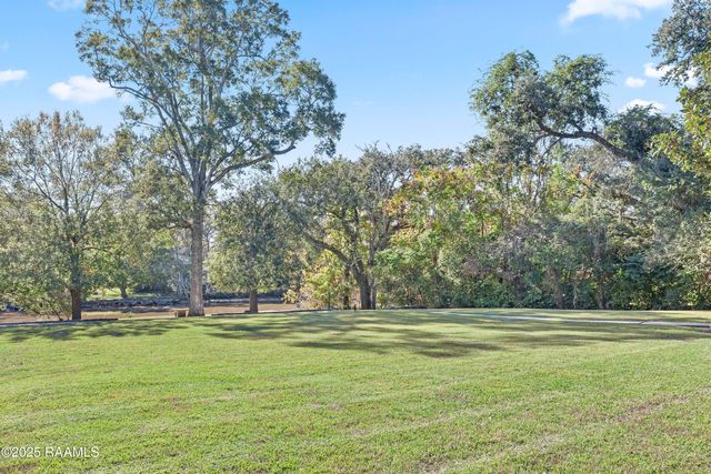 5308 Shoreline Drive, New Iberia, LA 70563