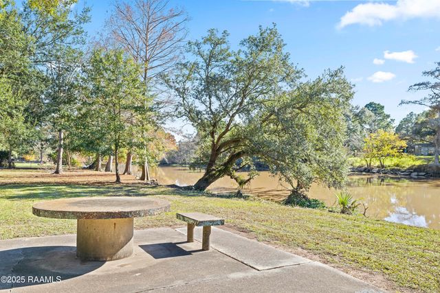 5308 Shoreline Drive, New Iberia, LA 70563