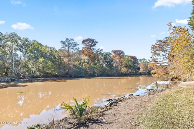 5308 Shoreline Drive, New Iberia, LA 70563