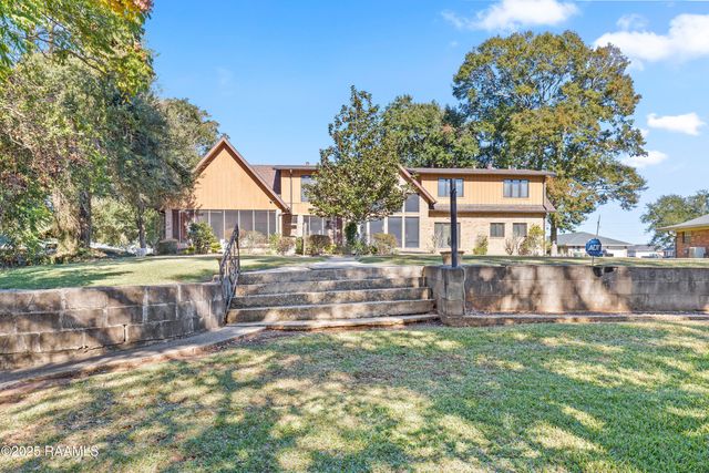 5308 Shoreline Drive, New Iberia, LA 70563