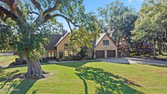 5308 Shoreline Drive, New Iberia, LA 70563