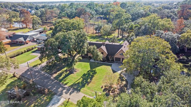 5308 Shoreline Drive, New Iberia, LA 70563