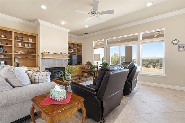 4020 Trigger Ln, Shingle Springs, CA 95682