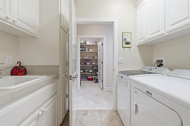 4020 Trigger Ln, Shingle Springs, CA 95682