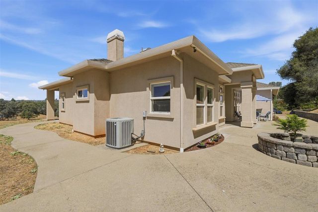 4020 Trigger Ln, Shingle Springs, CA 95682