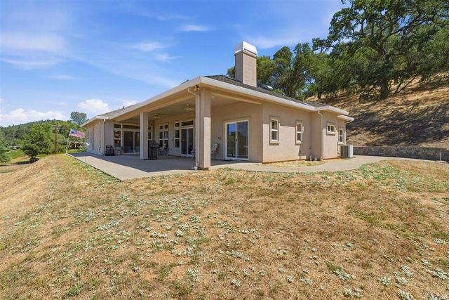 4020 Trigger Ln, Shingle Springs, CA 95682