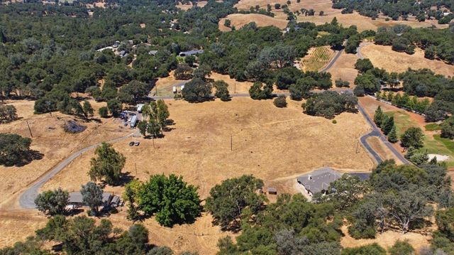 4020 Trigger Ln, Shingle Springs, CA 95682