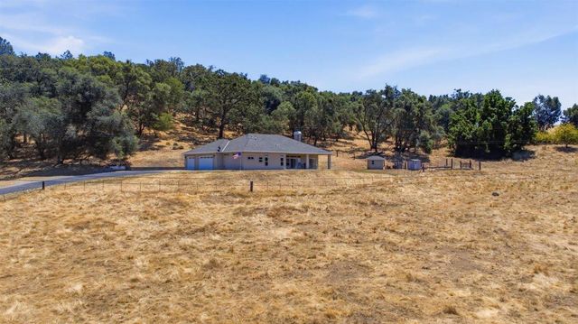 4020 Trigger Ln, Shingle Springs, CA 95682