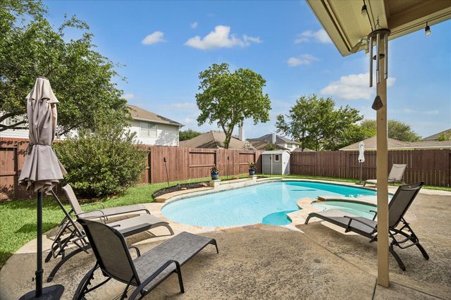 9122 Memorial Valley Drive, Spring, TX 77379