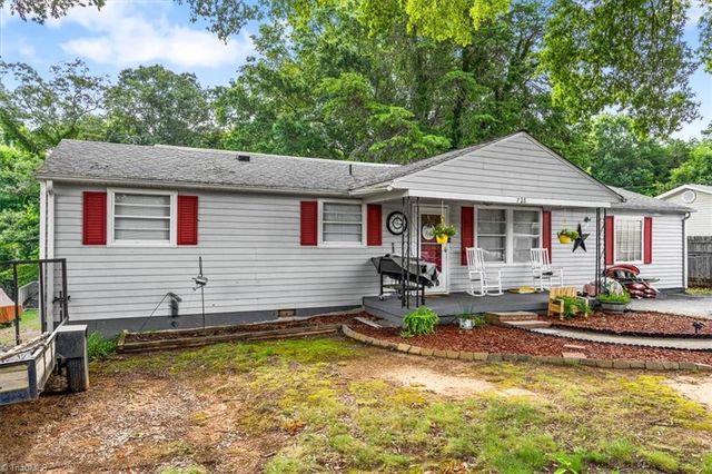 728 Carrington Lane, Eden, NC 27288