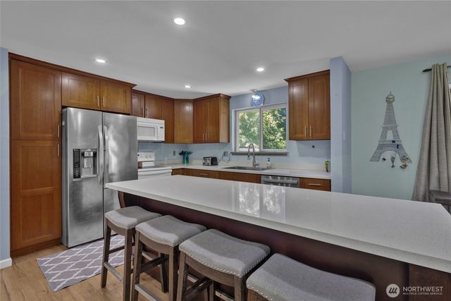 35745 26th Avenue S, Federal Way, WA 98003