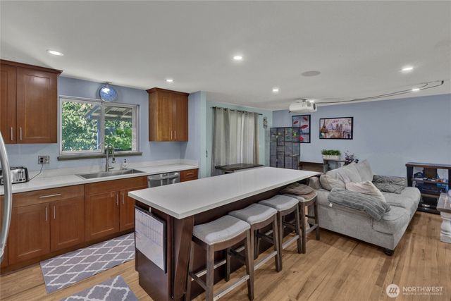 35745 26th Avenue S, Federal Way, WA 98003