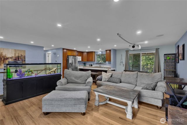 35745 26th Avenue S, Federal Way, WA 98003