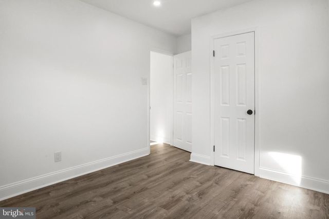 601 W EVESHAM AVE, Magnolia, NJ 08049