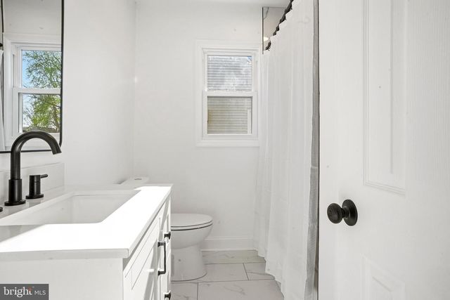 601 W EVESHAM AVE, Magnolia, NJ 08049