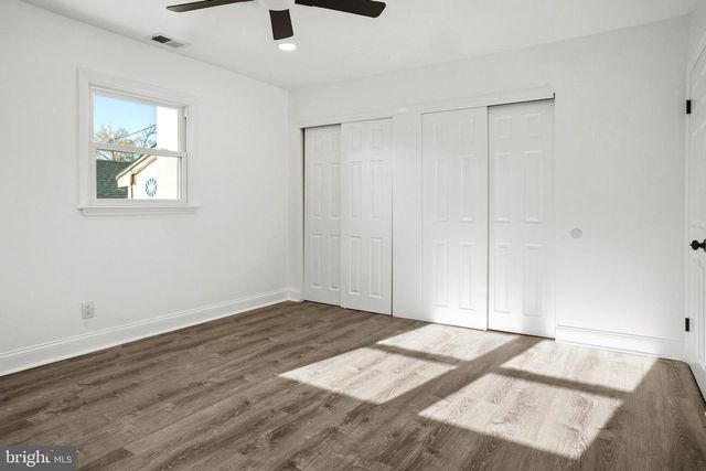 601 W EVESHAM AVE, Magnolia, NJ 08049