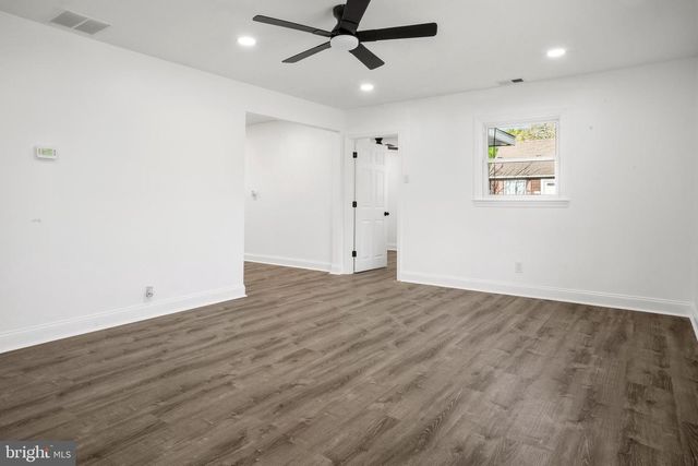 601 W EVESHAM AVE, Magnolia, NJ 08049