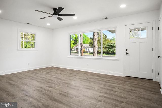 601 W EVESHAM AVE, Magnolia, NJ 08049