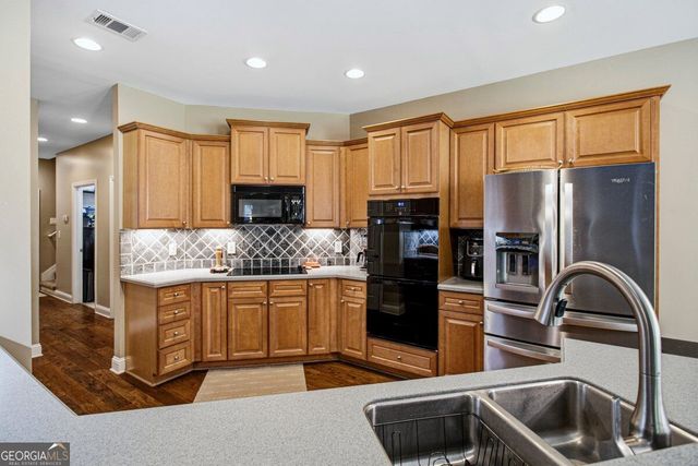 2305 Hawthorne Trace, Monroe, GA 30655