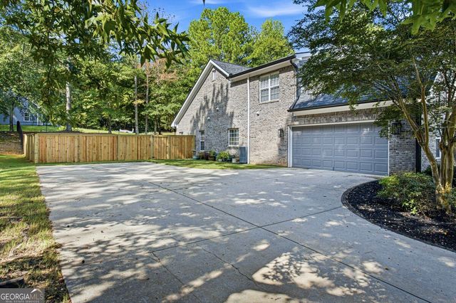 2305 Hawthorne Trace, Monroe, GA 30655