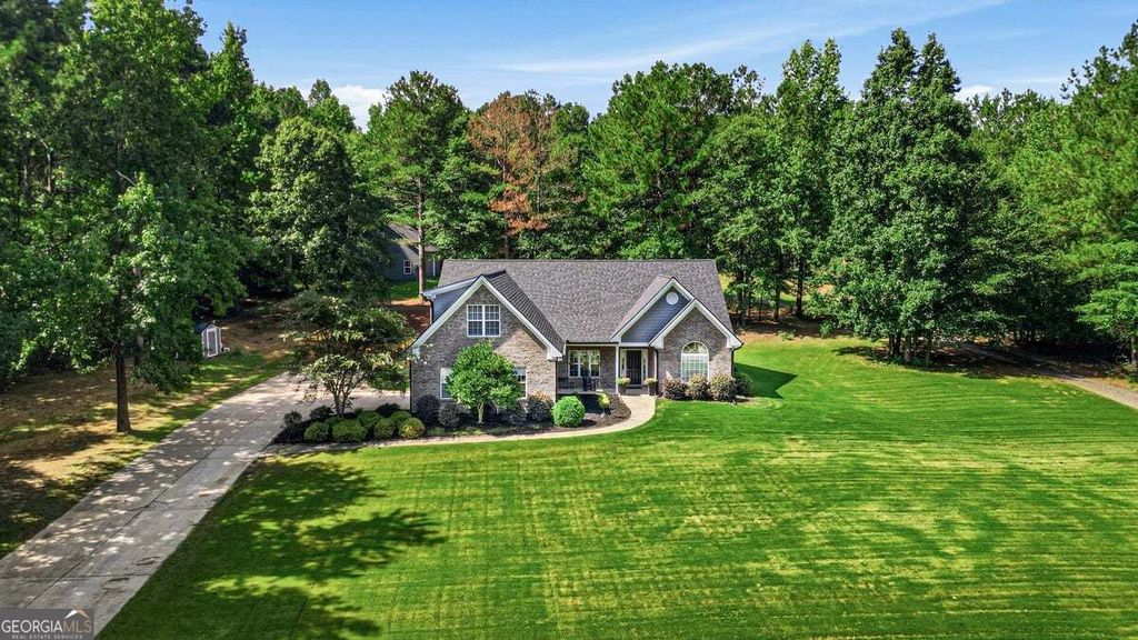 2305 Hawthorne Trace, Monroe, GA 30655