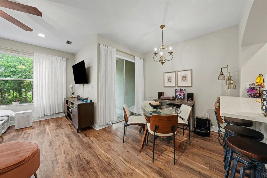 Image 12 of property listing at 14105 WATERVILLE CIRCLE, Tampa, FL 33626