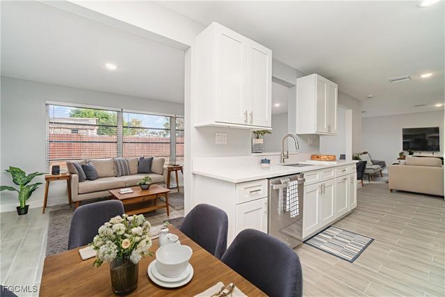 1247 Price CIR NW, Port Charlotte, FL 33948