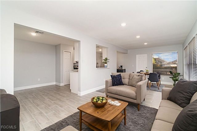 1247 Price CIR NW, Port Charlotte, FL 33948