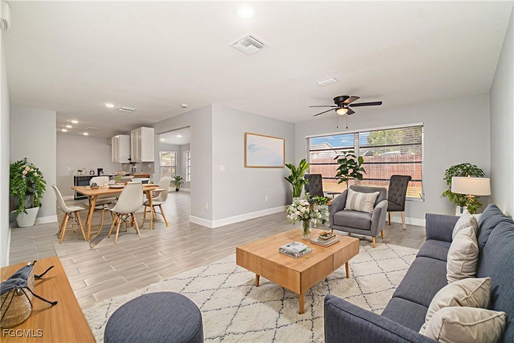 1247 Price CIR NW, Port Charlotte, FL 33948