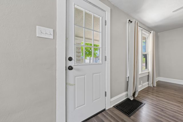 23 Pound Street, Newark, OH 43055