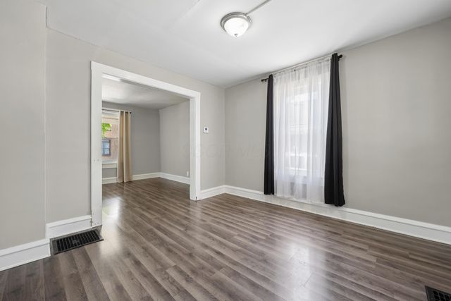 23 Pound Street, Newark, OH 43055
