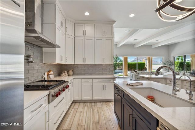 5543 E BERYL Avenue, Paradise Valley, AZ 85253