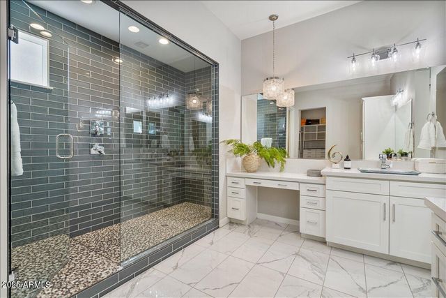 5543 E BERYL Avenue, Paradise Valley, AZ 85253