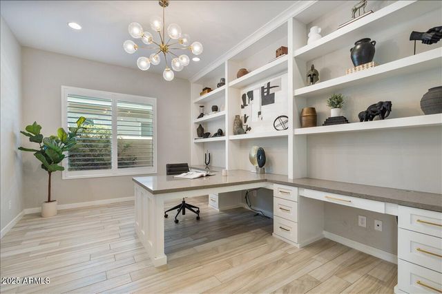 5543 E BERYL Avenue, Paradise Valley, AZ 85253