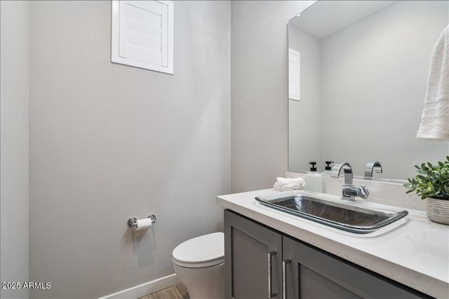 5543 E BERYL Avenue, Paradise Valley, AZ 85253